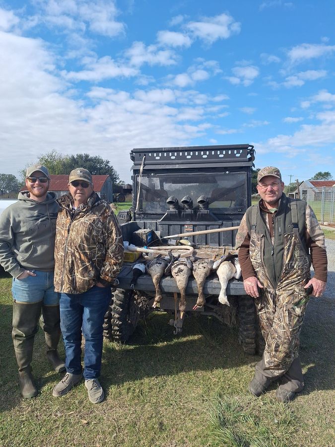 Guided rice-field goose hunt
